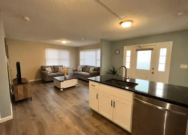 Property at 618 Grattan St Unit 1, Chicopee, MA, 01020, 1 bed, 1 bath, [object Object]