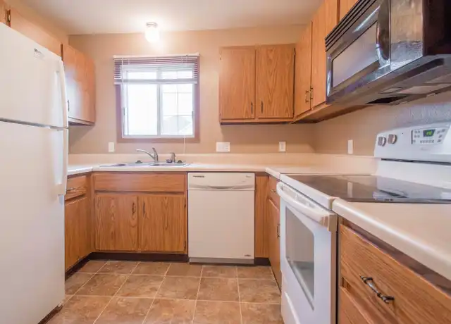 Property at 4075 Lancaster Ln N Unit 4065-3, Minneapolis, MN, 55441, 2 beds, 1 bath, [object Object]
