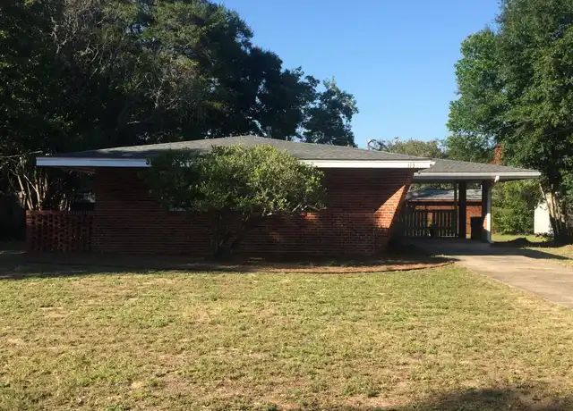 Property at 113 Moriarty St NW, Fort Walton Beach, FL, 32548, 3 beds, 1.5 baths, [object Object]