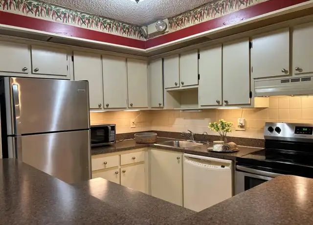Property at 9702 S Belfort Cir #112, Tamarac, FL, 33321, 1 bed, 2 baths, [object Object]