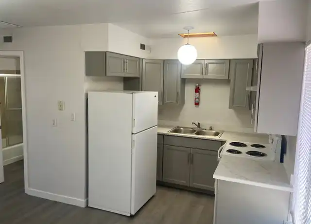 Property at 202 Quincy St NE Unit 5, Albuquerque, NM, 87108, 1 bed, 1 bath, [object Object]