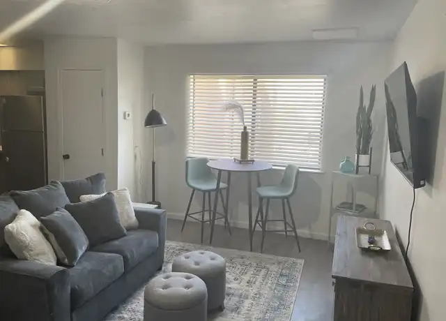 Property at 202 Quincy St NE #6, Albuquerque, NM, 87108, 1 bed, 1 bath, [object Object]