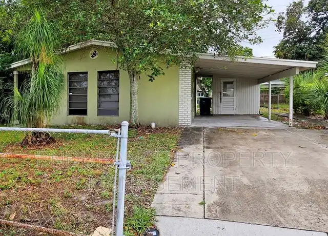Property at 1321 W 25th St, Riviera Beach, FL, 33404, 2 beds, 1 bath, [object Object]