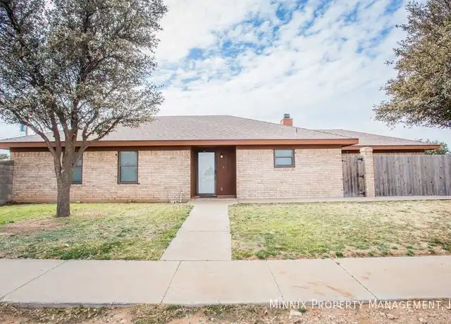 Property at 4701 Country Club Dr, Midland, TX, 79703, 3 beds, 2 baths, [object Object]