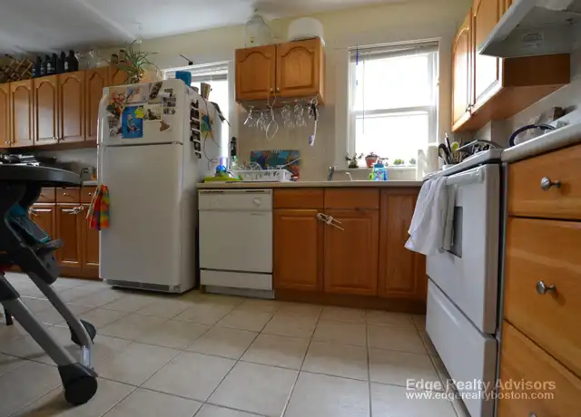 Property at 53-55 Montfern Ave Unit 2, Brighton, MA, 02135, 2 beds, 1 bath, [object Object]