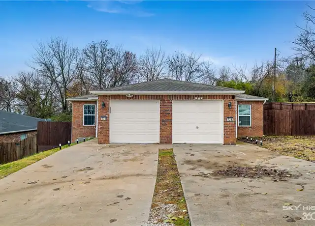 Property at 731 S Erika Ave, Fayetteville, AR, 72701, 3 beds, 2 baths, [object Object]
