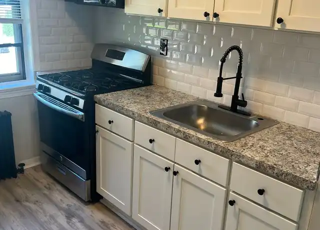 Property at 3255 Crescent Dr Unit 12-3271, Camden, NJ, 08104, 2 beds, 1 bath, [object Object]