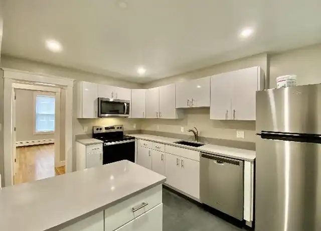 Property at 33 Portsmouth St, Cambridge, MA, 02141, 2 beds, 1 bath, [object Object]