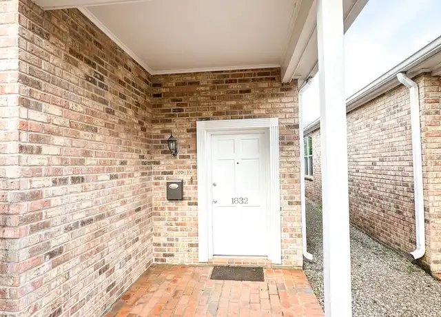 Property at 1832 Burdette St, New Orleans, LA, 70118, 2 beds, 1 bath, [object Object]