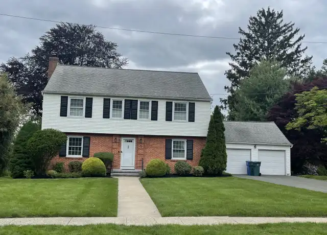 Property at 20 Broadfield Rd, Hamden, CT, 06517, 5 beds, 3 baths, [object Object]