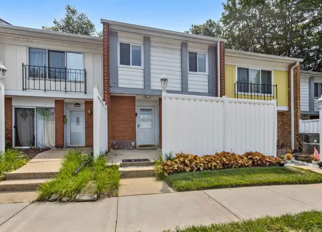 Property at 5 Cornwallis Sq, Newark, DE, 19713, 2 beds, 1.5 baths, [object Object]