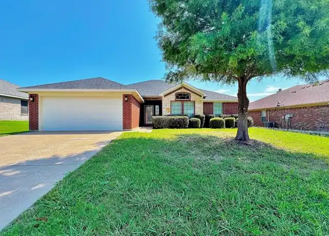 Property at 600 Bretts Way, Burleson, TX, 76028, 3 beds, 2 baths, [object Object]