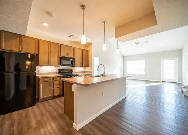Property at Ravines at Taylor - 1000 Oak St, Reynoldsburg, OH, 43068, 2-3 beds, 2.5 baths, [object Object]