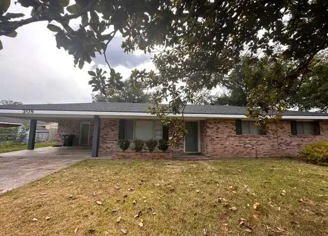 Property at 308 Crestwood St, Lake Charles, LA, 70605, 3 beds, 2 baths, [object Object]