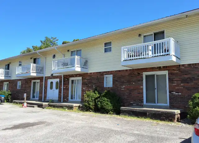 Property at 1190 Lois Ln Unit 4, Radcliff, KY, 40160, 3 beds, 1 bath, [object Object]
