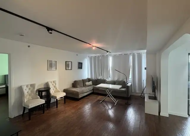 Property at 250 Hammond Pond Pkwy Unit 1004S, Chestnut Hill, MA, 02467, 1 bed, 1.5 baths, [object Object]