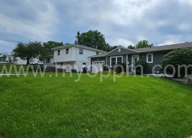 Property at 3336 S 126th St, Omaha, NE, 68144, 4 beds, 1.5 baths, [object Object]
