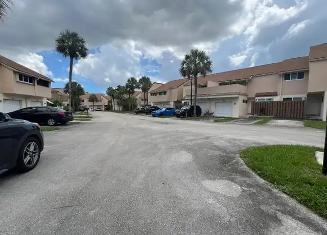 Property at 8251 NW 8th Pl, Plantation, FL, 33324, 3 beds, 2.5 baths, [object Object]