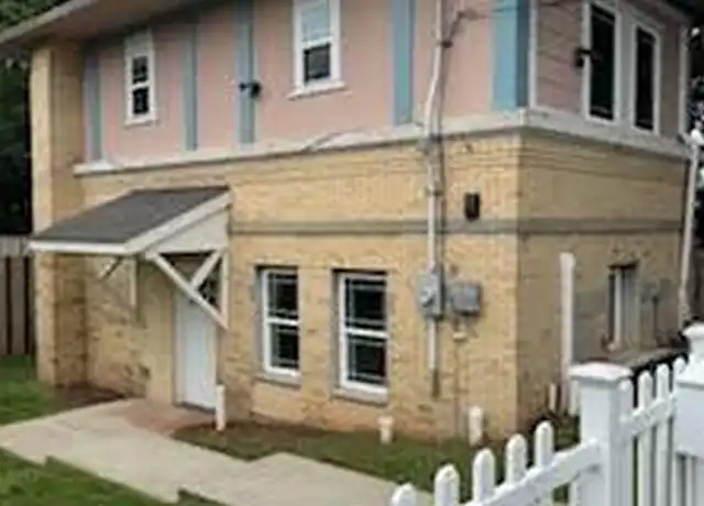 Property at 336 Westfield Ave W Unit House, Roselle Park, NJ, 07204, 2 beds, 1 bath, [object Object]