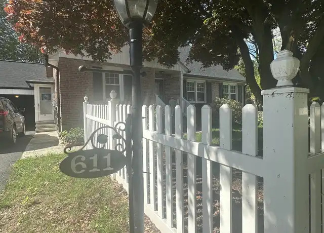 Property at 611 Woodside Ave, Bridgeport, CT, 06606, 3 beds, 2 baths, [object Object]
