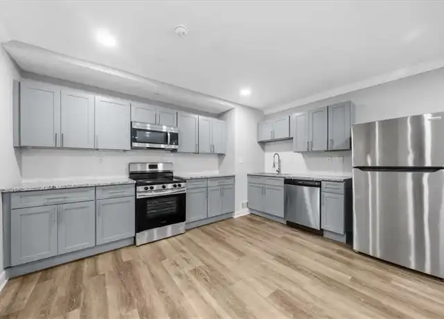 Property at 5399 Northland Dr NE Unit 4, Atlanta, GA, 30342, 2 beds, 2.5 baths, [object Object]
