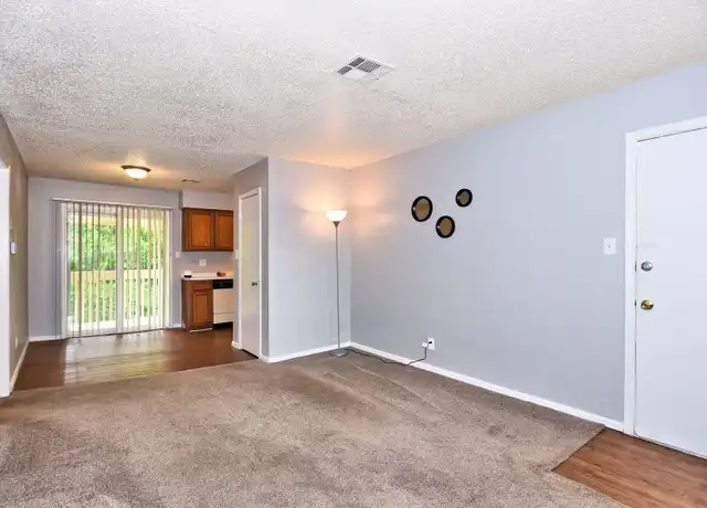 Property at 3711 Club Estates Dr Unit 3701-101, Muskogee, OK, 74403, 0 beds, 1 bath, [object Object]