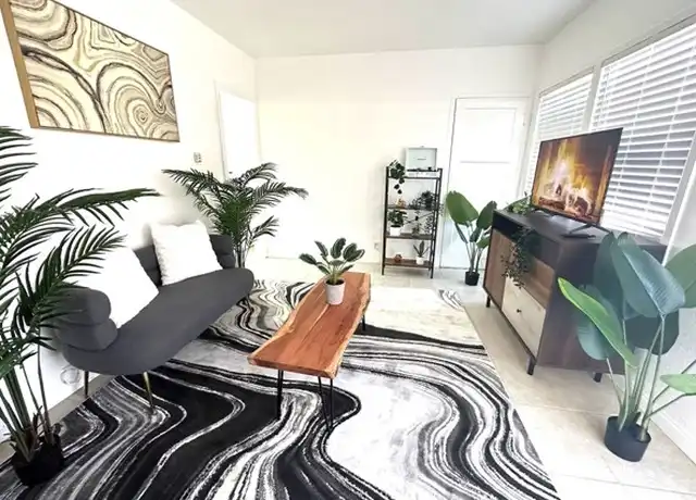 Property at 9721 Belmont St, Bellflower, CA, 90706, 1 bed, 1 bath, [object Object]