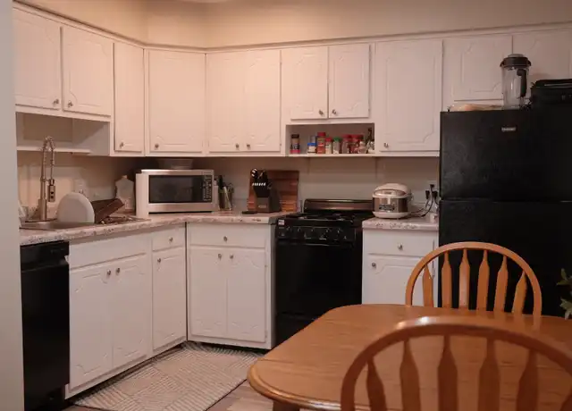 Property at 360 E Northwood Ave Unit H, Columbus, OH, 43201, 2 beds, 1 bath, [object Object]