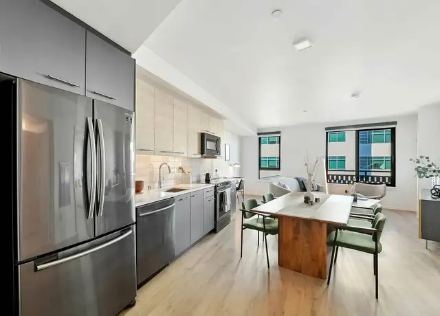 Photo of 40 Harrison St, Oakland, CA 94607