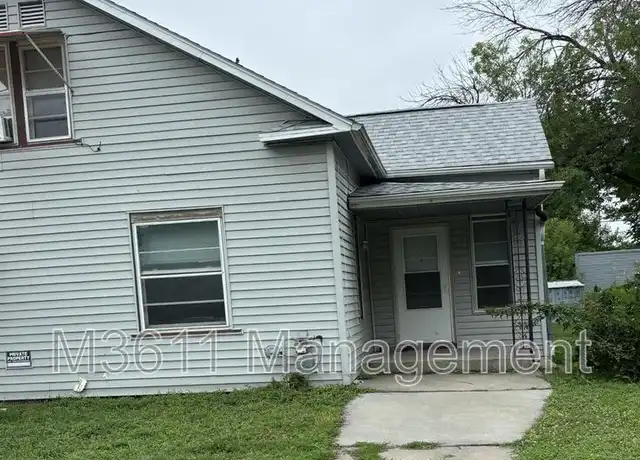 Property at 5628 Logan Ave Unit 2, Lincoln, NE, 68507, 3 beds, 1 bath, [object Object]