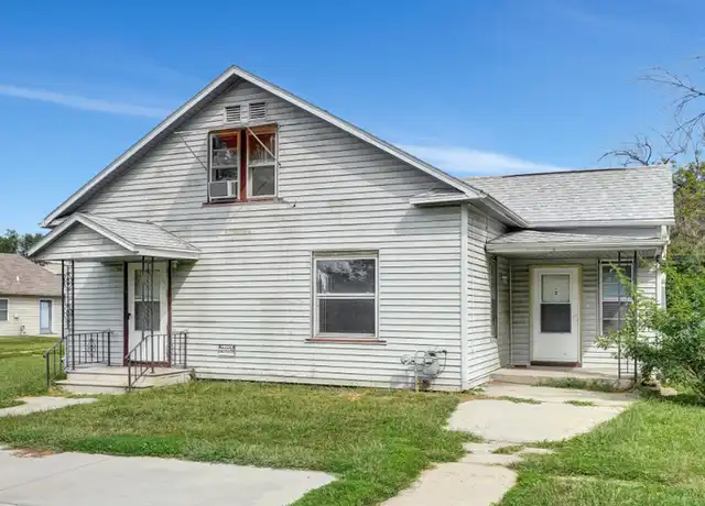 Property at 5628 Logan Ave Unit 2, Lincoln, NE, 68507, 3 beds, 1 bath, [object Object]