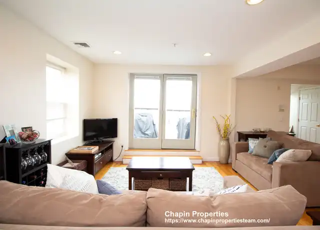 Property at 300 Washington St Unit 4, Brookline, MA, 02445, 2 beds, 1 bath, [object Object]