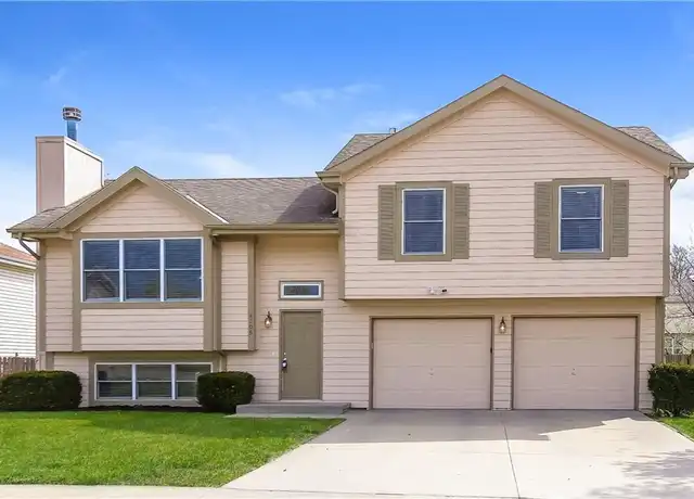 Property at 4305 Garland Ave, Leavenworth, KS, 66048, 3 beds, 2.5 baths, [object Object]