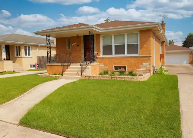 Property at 4608 W 100th Pl, Oak Lawn, IL, 60453, 4 beds, 2 baths, [object Object]