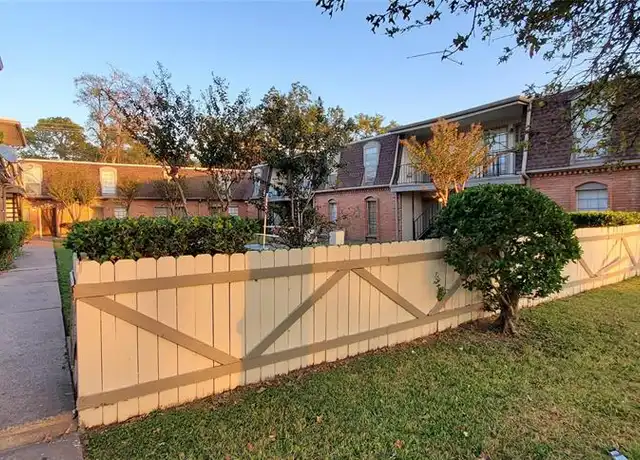 Property at 1220 Shadowdale Dr #20, Houston, TX, 77043, 2 beds, 2 baths, [object Object]