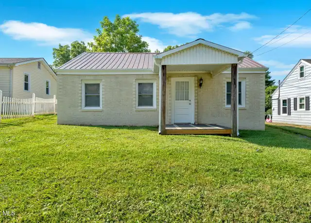 Property at 3361 Bloomingdale Rd, Kingsport, TN, 37660, 2 beds, 1 bath, [object Object]