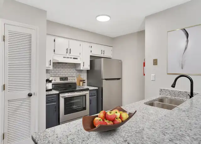 Property at 104 Summitt St Unit H, Rossville, GA, 30741, 2 beds, 1 bath, [object Object]