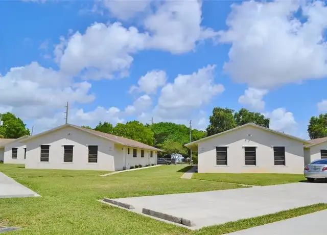 Property at 203 N 59th Ave, Hollywood, FL, 33021, 3 beds, 2 baths, [object Object]