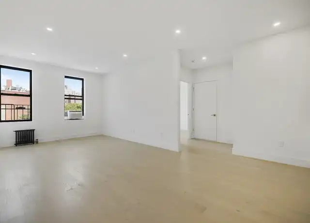 Property at 300 W 21st St Unit 46, New York, NY, 10011, 1 bed, 1 bath, [object Object]