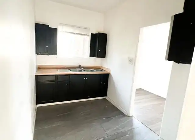 Property at 612 57th St Unit 612 1/2, Los Angeles, CA, 90037, 2 beds, 1 bath, [object Object]