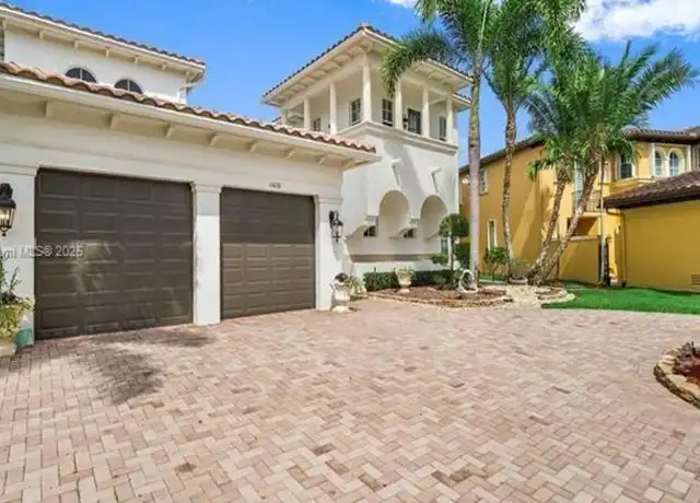 Property at 11076 NW 79th Pl, Parkland, FL, 33076, 5 beds, 3 baths, [object Object]