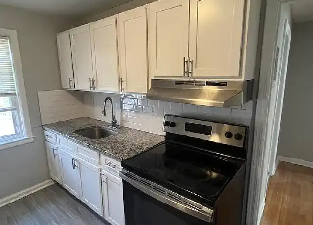 Property at Tirinty Towers - 34 Vernon St, Hartford, CT, 06106, 0-2 beds, 1 bath, [object Object]