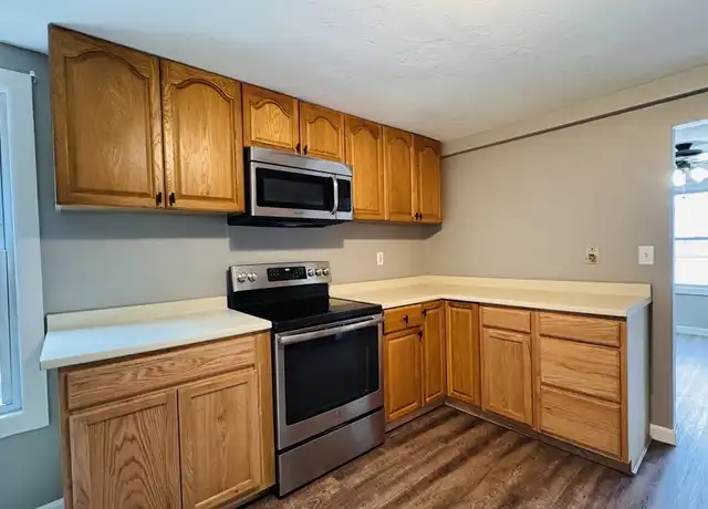 Property at 83 W Grove St Unit 1, Middleborough, MA, 02346, 3 beds, 1 bath, [object Object]