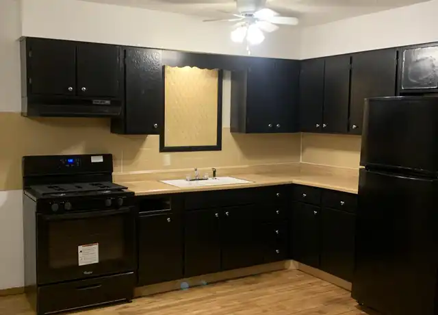 Property at 401 Anne St Unit STREET7, Illiopolis, IL, 62539, 2 beds, 1 bath, [object Object]