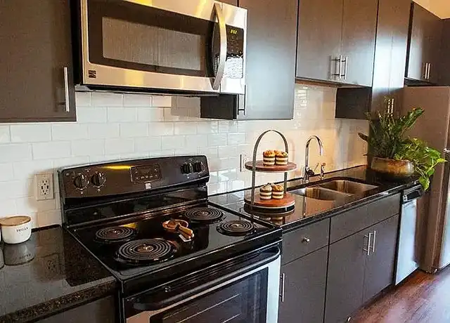 Property at 17 Broad - 1701 Broad St, Chattanooga, TN, 37408, 0-1 beds, 1 bath, [object Object]