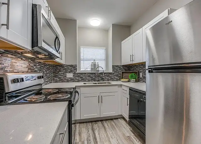 Photo of 10928 Audelia Rd, Dallas, TX 75243
