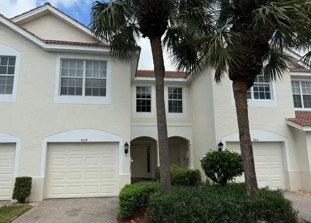 Property at 860 Hampton Cir #165, Naples, FL, 34105, 3 beds, 2.5 baths, [object Object]