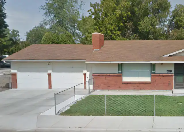 Property at 324 E Dewey Ave, Nampa, ID, 83686, 2 beds, 2 baths, [object Object]