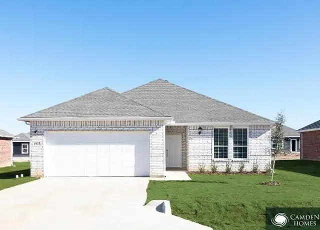 Property at 2325 Brandon St, Mabank, TX, 75147, 4 beds, 2 baths, [object Object]