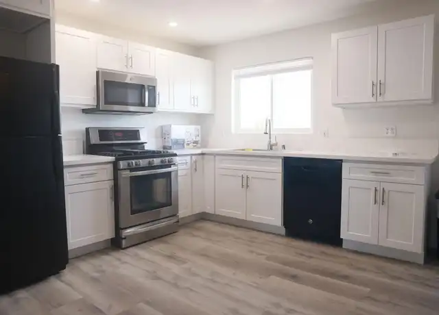 Property at 109 Breeze Ct, Las Vegas, NV, 89145, 1 bed, 1 bath, [object Object]